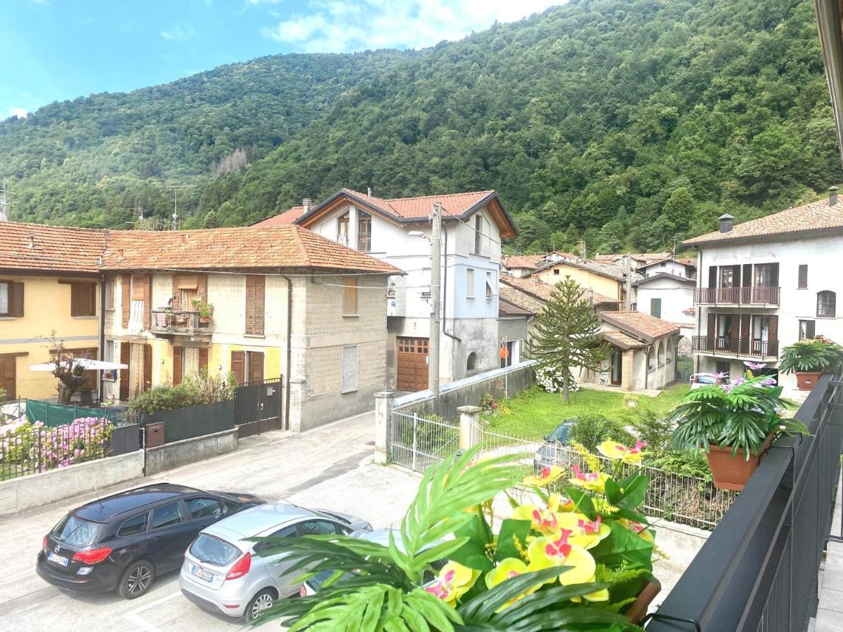 Mountains And Lake Como Apartments 瓦尔博若纳 外观 照片